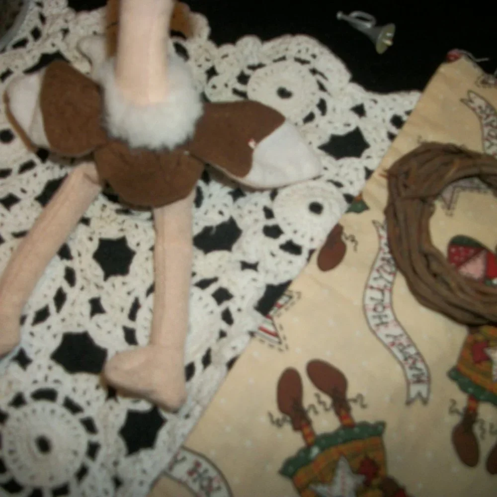 VINTAGE & OLD DOILY ETC. BUNDLE LOT this such